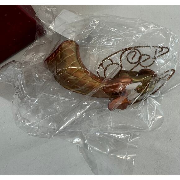 Vintage Russ Praying Angel Ornament Golden Renaissance Christmas - Picture 4 of 7